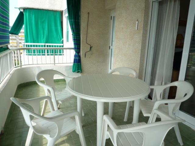 Apartamentos Marblau Varios 1, 2 Y 3 Dormitorios - Julio Y Agosto Solo Familias Playa de Gandia Ngoại thất bức ảnh